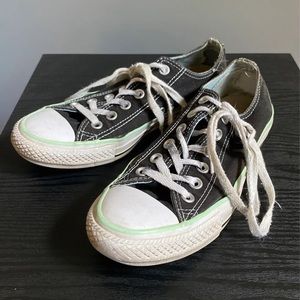 Converse All Star low tops sz 7